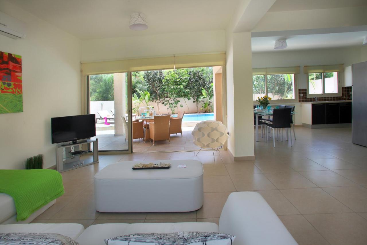 Villa Michelle 8 à Protaras Extérieur photo